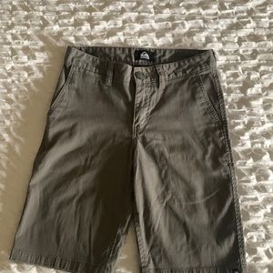Quiksilver gray shorts size 27